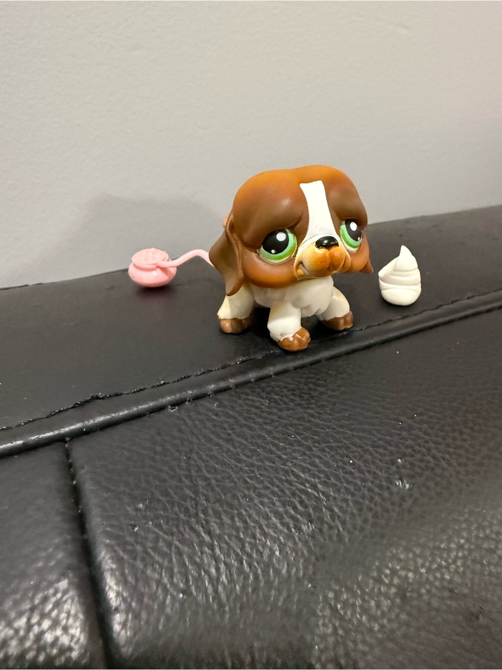 LPS Hasbro #335 Brown/White Saint Bernard Dog Green Eyes 2006 G1 Authentic Rare
